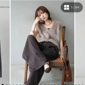 Lumiere 라메 샤기 V넥 니트 베스트