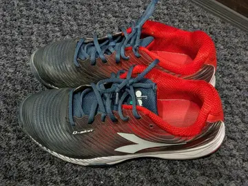 디아도라 테니스화