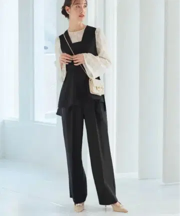 블랙 팬츠 셋업