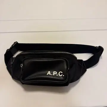 A.P.C. 바디백 웨스트 파우치