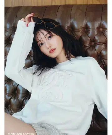 SNIDEL 스나이델 [WEB 한정판/보아 컬렉션] 로고 모티브 맨투맨