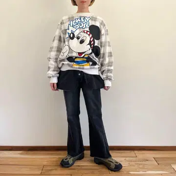 90's VINTAGE DISNEY plaid MICKEY SWEAT