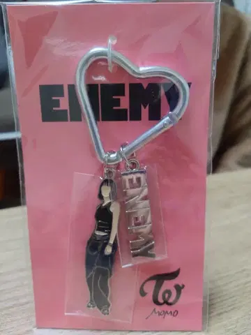 TWICE MOMO 하트형 키링 ENEMY