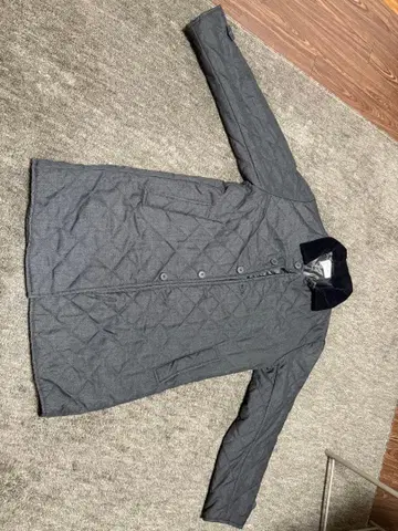 그레이 퀼팅 체스터 코트