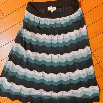 LAURA ASHLEY 스트라이프 스커트 사이즈 2