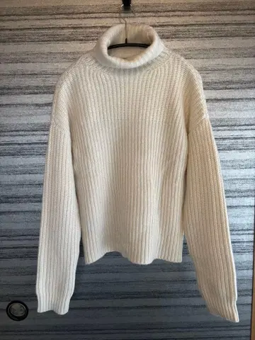 VONDEL 화이트 터틀넥 스웨터