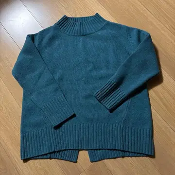 Apart by 긴팔 니트