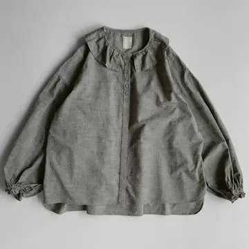 휴일과 시 재스민 티 블라우스