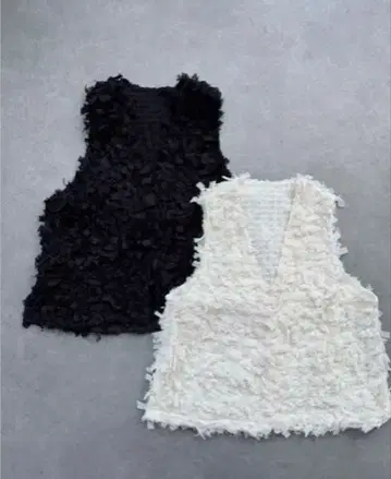 chouchou 버튼 달린 튤 자카드 슬리브리스 베스트