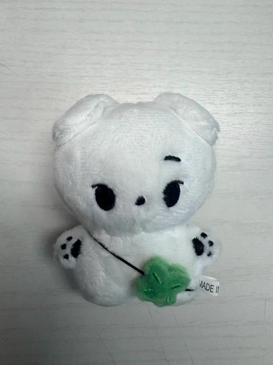 Doggy wts Seventeen 10cm doll dino