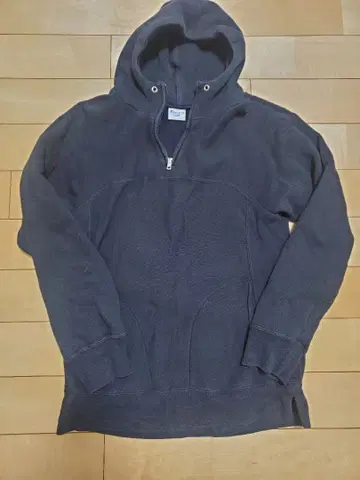 Champion x Mt Design 후드티