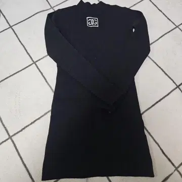 GYDA 블랙 긴팔 하이넥 니트 원피스