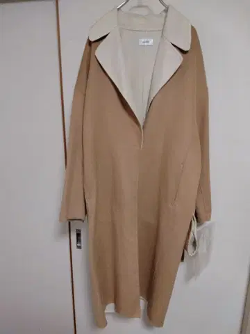 [ 미사용 새상품 ] 퓨어 라스트 베이지 울 혼방 코트