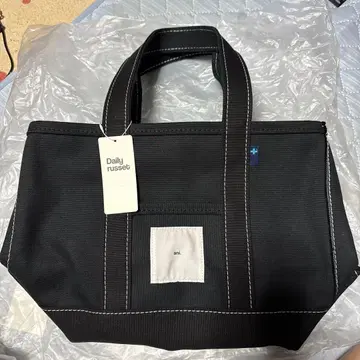 데일리 러셋 애니. 토트백 스토리 M 블랙