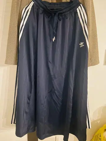 adidas 네이비 롱 스커트