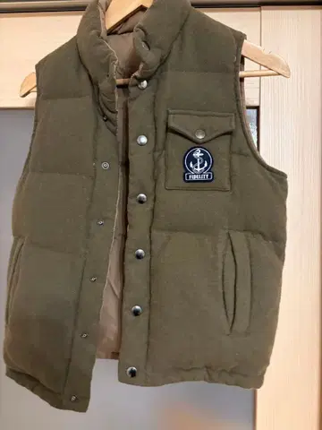 FIDELITY 리버서블 다운 베스트 카키