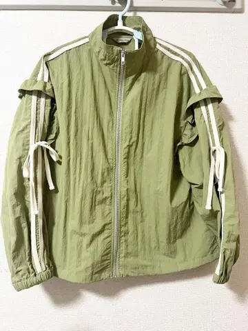 사만사 모스모스 프릴 트랙 자켓