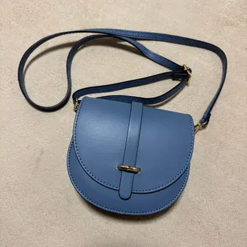 블루 라운드형 가죽 숄더백 이탈리아제