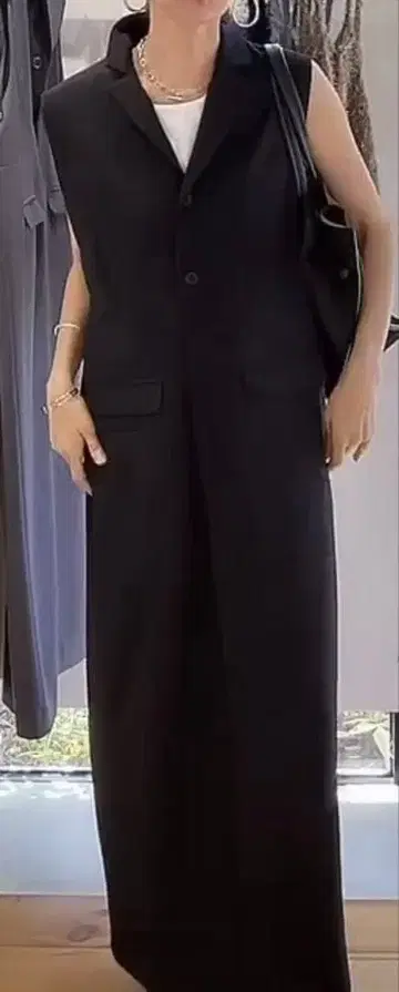 안나 케리 블랙 롱 원피스 슬리브리스