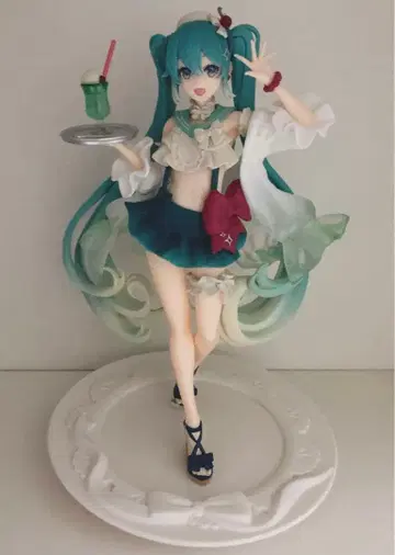 하츠네 미쿠 크림 소다 피규어