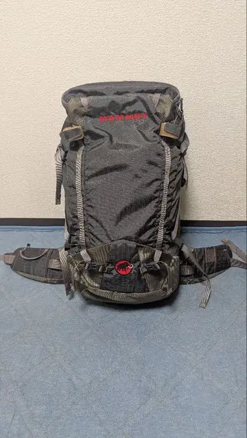 마무트 트리온 지퍼 28