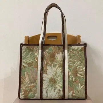 질 바이 질스튜어트 토트백 꽃무늬
