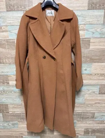 LilyBrown 롱 울 코트 카멜 벨트 포함 고급 페미닌 코디