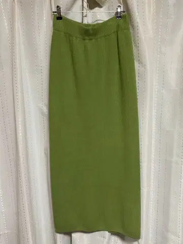 그린 타이트 스커트 슬릿 포함