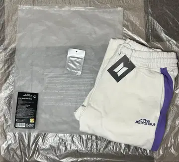 BTS 진 The Astronaut 우트 조거 팬츠 L 사이즈