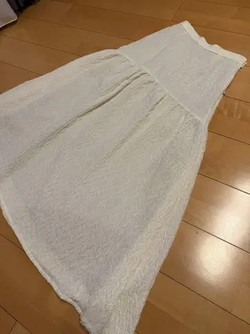 뷰티 앤 유스 BEAUTY&YOUTH 화이트 롱 스커트 새상품급