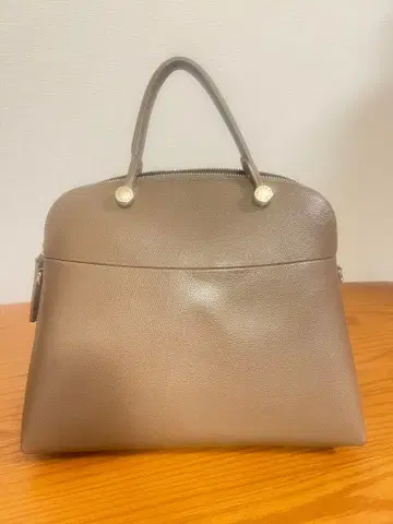 FURLA(훌라) 파이퍼 그레이 베이지 핸드백 지퍼 포함
