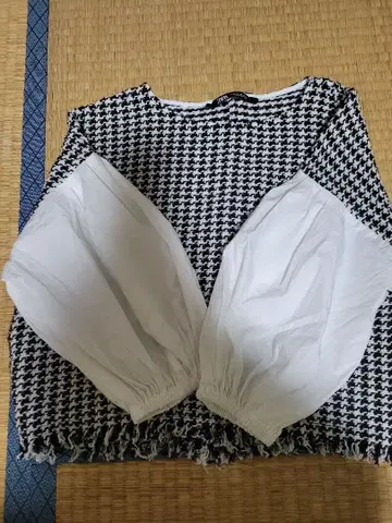 ZARA 하운드 투스 벌룬 소매 상의