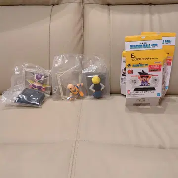 제일복권 DRAGON BALL 40th ~그 첫번째 E상 프리저 크리링