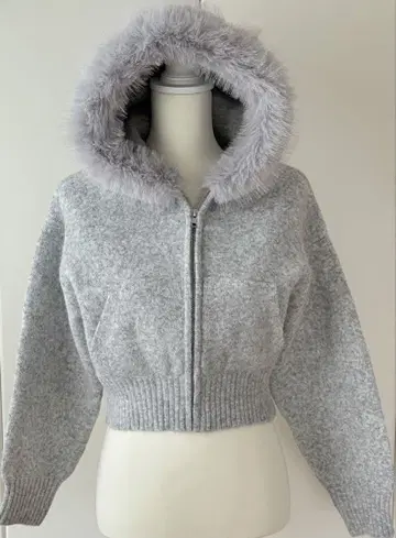 스나이델 SNIDEL 퍼 달린 그레이 크롭 후드티 미사용 새상품 0