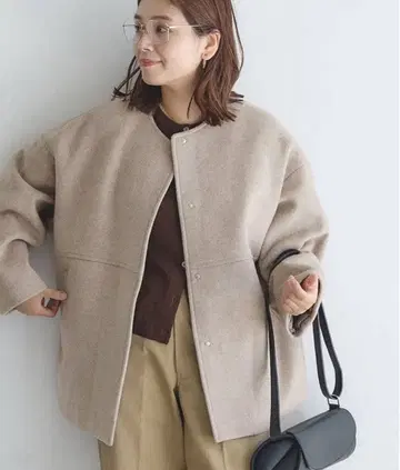 저널 스탠다드 슈퍼 140 비버 노카라 숏코트