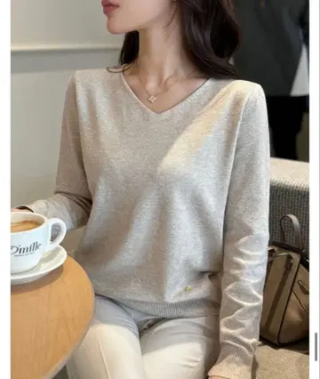 QUNG 쿠앙 캐시미어 터치 V넥 knit