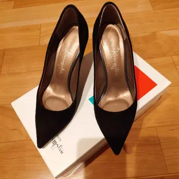 새상품급 GINZA Kanematsu 블랙 스웨이드 하이힐 23cm