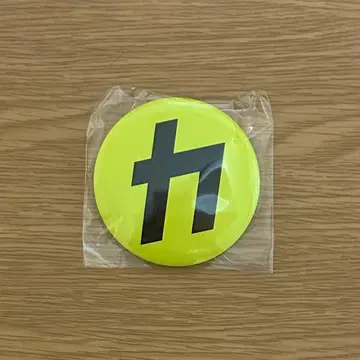 카리스마 맥스 캔 배지