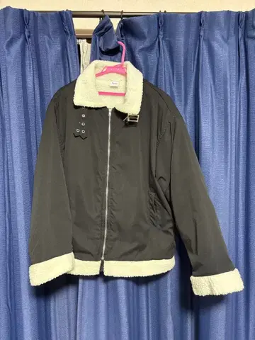 보아 옷깃 블랙 자켓