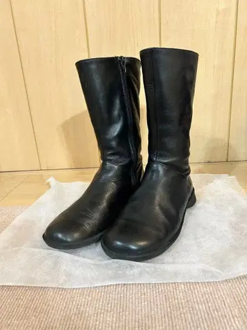 새상품급 캠퍼 미들 부츠 38 블랙