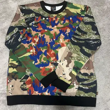 ALPHA INDUSTRIES 카모플라쥬 패턴 맨투맨