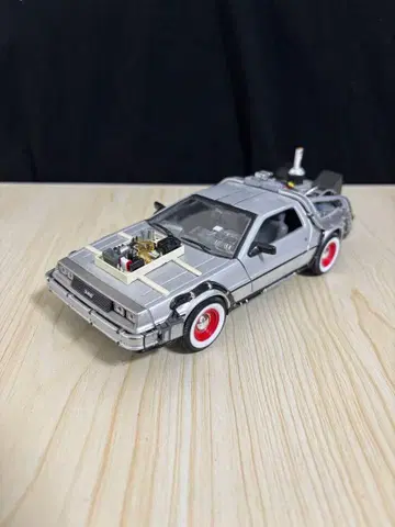 델로리안 미니카 백 투 더 퓨처 1/24