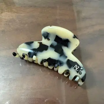 알렉상드르 드 파리의 헤어 클립