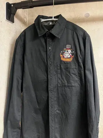 SUBCIETY 자수 블랙 긴팔 셔츠