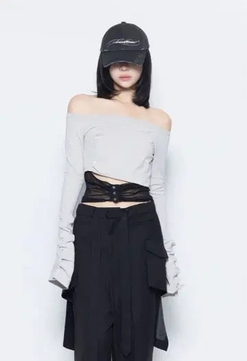 THEREDTHREAD S 버튼 레이어드 니트 탑