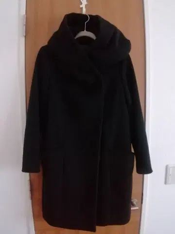 알아바일 빅 후드 블랙 울 코트 M