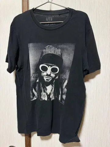 UNIQLO UT 닐바나 커트 코번 T셔츠 M 사이즈