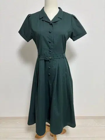 다크 그린 반팔 플레어 원피스