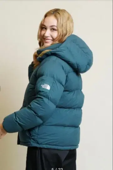 The North Face 다운 자켓 후드 부착