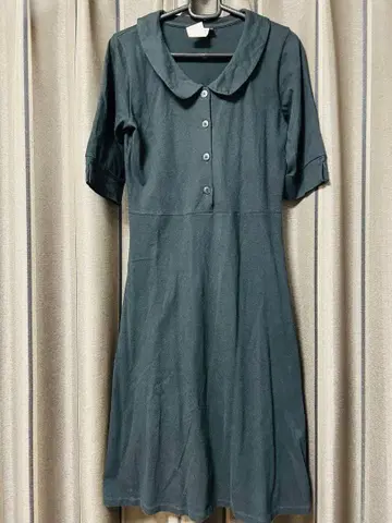 Agnes b. 카라 부착 원피스 반팔 에네스베